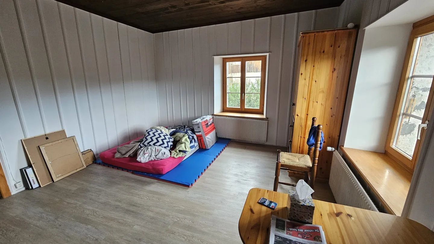 Chaleureux appartement 3.5 pièces au 1er étage à louer à Sornetan - Photo 9 sur 13