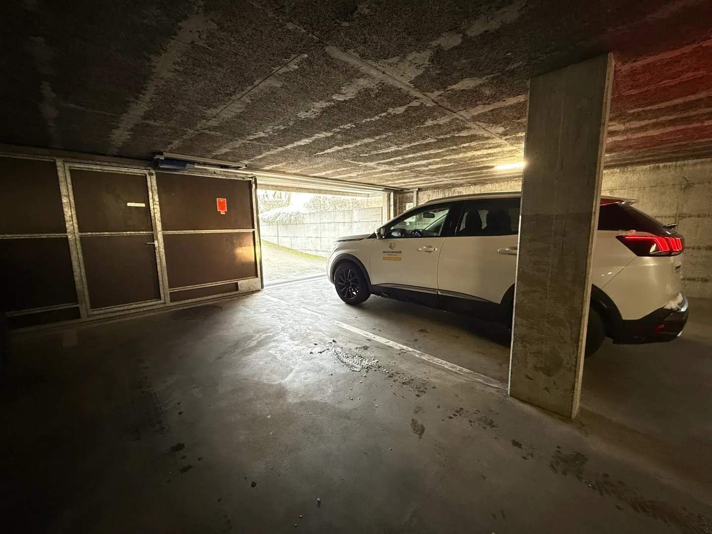 For rent in an underground parking 1 parking space in Delémont - Photo 4 of 5