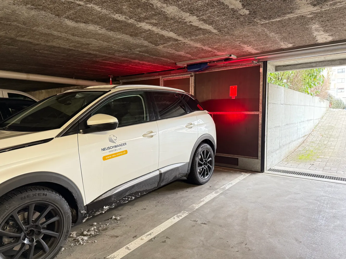 For rent in an underground parking 1 parking space in Delémont - Photo 3 of 5
