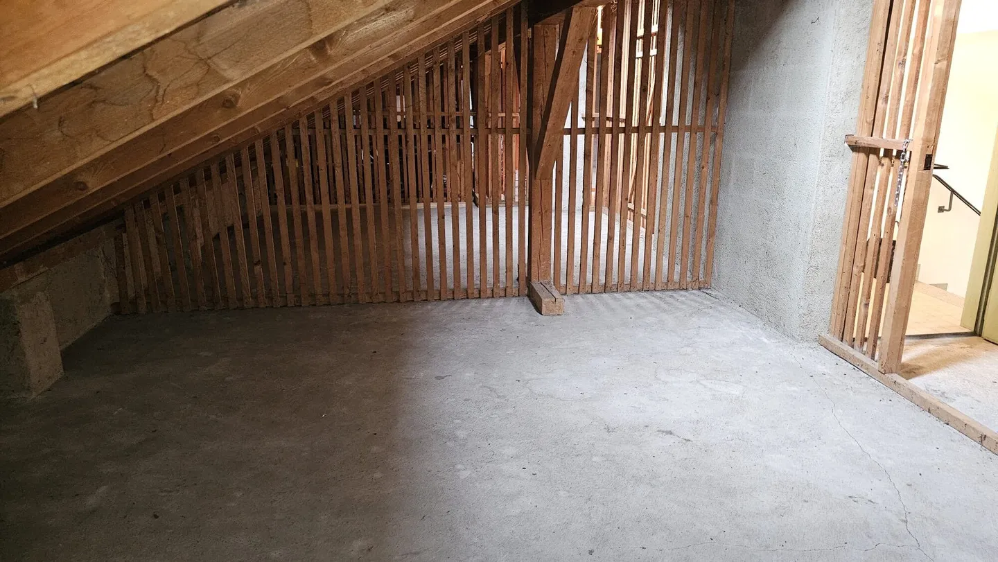 Storage units from 14.5 m2 to 28.5 m2 in Delémont - Photo 3 of 6