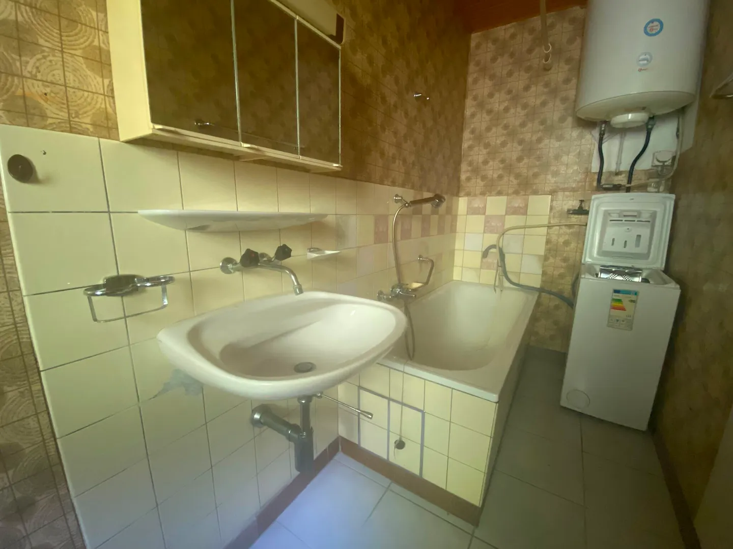 3,5-Zimmer-Wohnung im 1. Stock zu vermieten in St-Ursanne - Foto 9 von 13