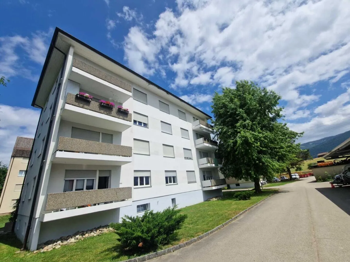 Situato a Courtételle appartamento di 3,5 locali al 2° piano - Foto 1 di 12