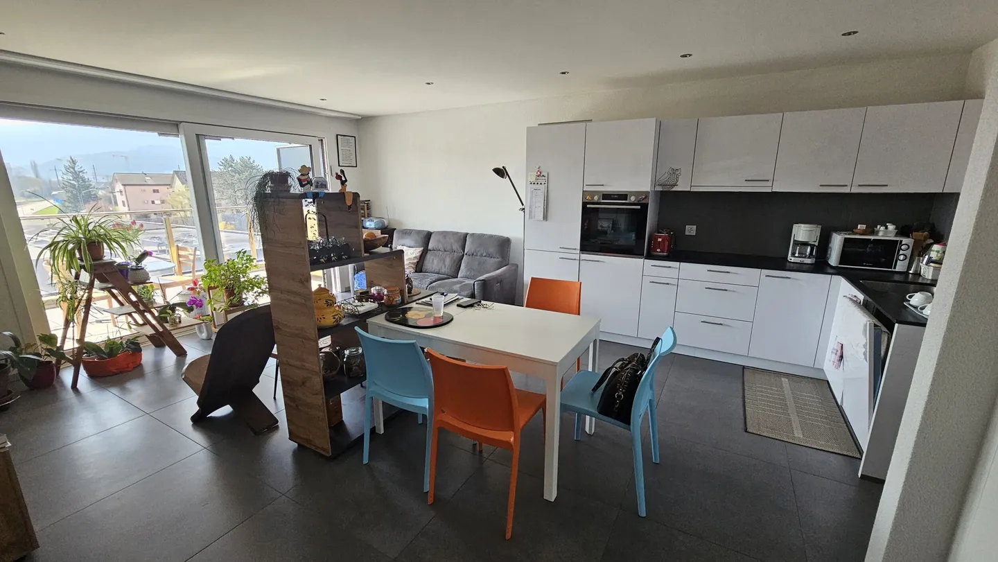 In affitto a Delémont appartamento di 2,5 locali con balcone - Foto 1 di 10