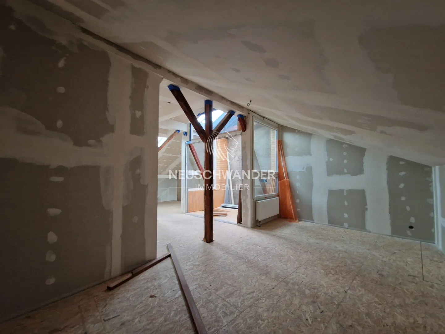 2.5-room duplex loft on the 3rd floor in Delémont - Photo 4 of 6