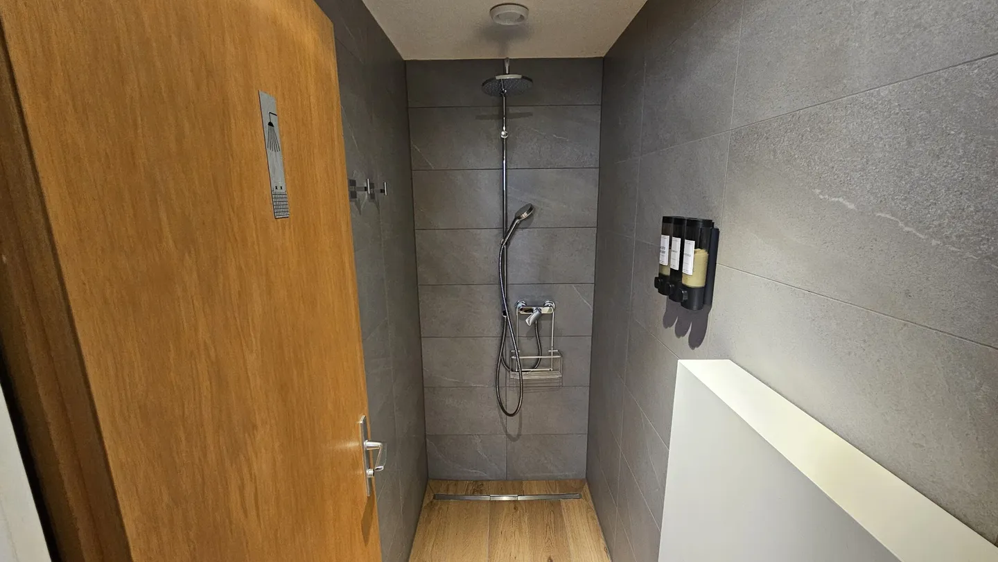 Charming furnished house for rent in Moutier with 3.5 rooms - Photo 7 of 13