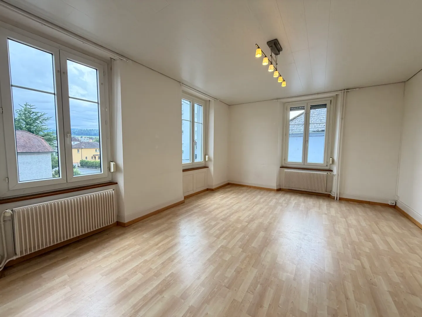 3,5-Zimmer-Wohnung im 2. Stock zur Miete in Porrentruy - Foto 2 von 8