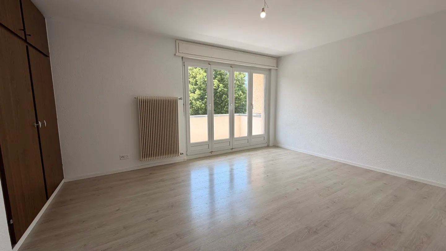 Zu vermieten charmantes 8-Zimmer-Haus mit Garten in Asuel - Foto 3 von 13