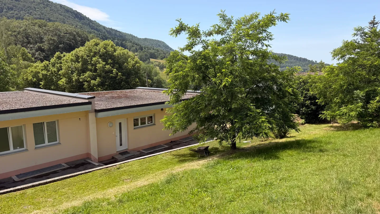 Zu vermieten charmantes 8-Zimmer-Haus mit Garten in Asuel - Foto 4 von 13