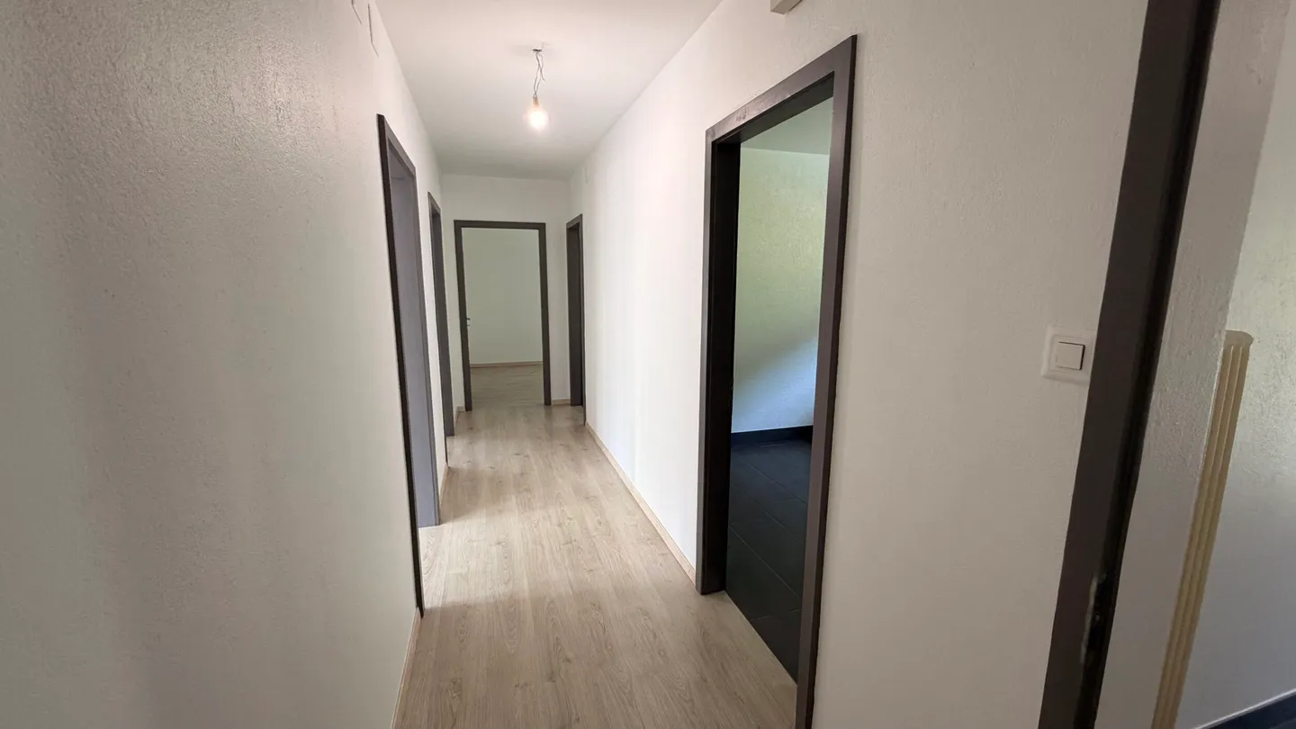 Zu vermieten charmantes 8-Zimmer-Haus mit Garten in Asuel - Foto 7 von 13