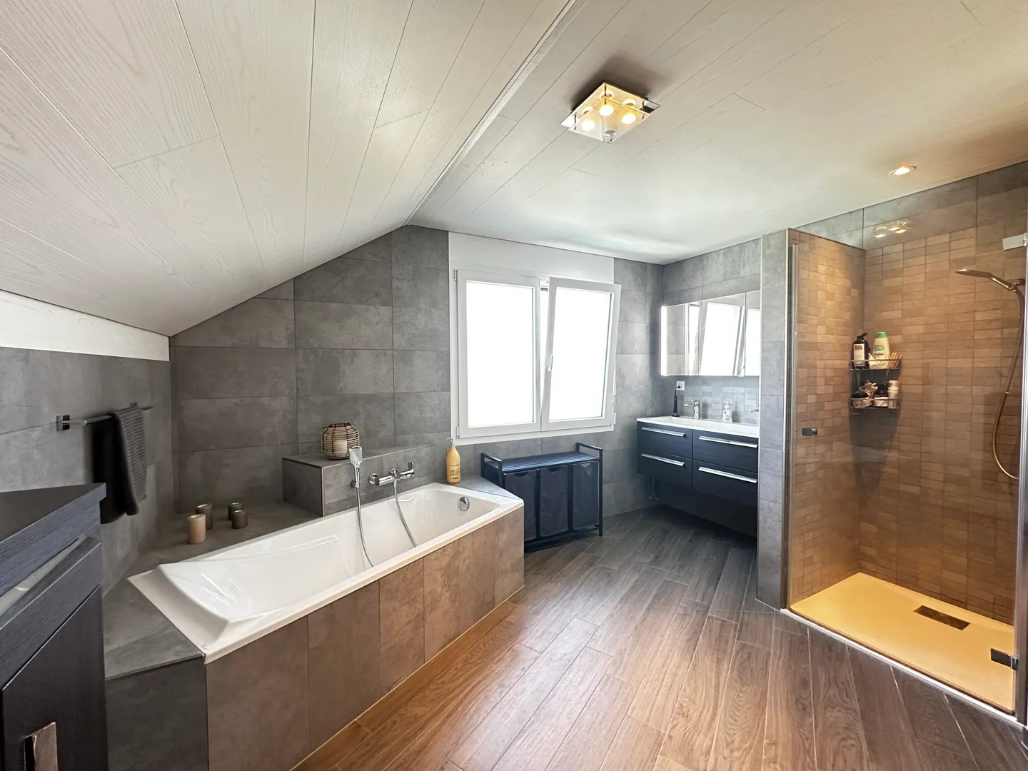 Detached House - Photo 5 of 13