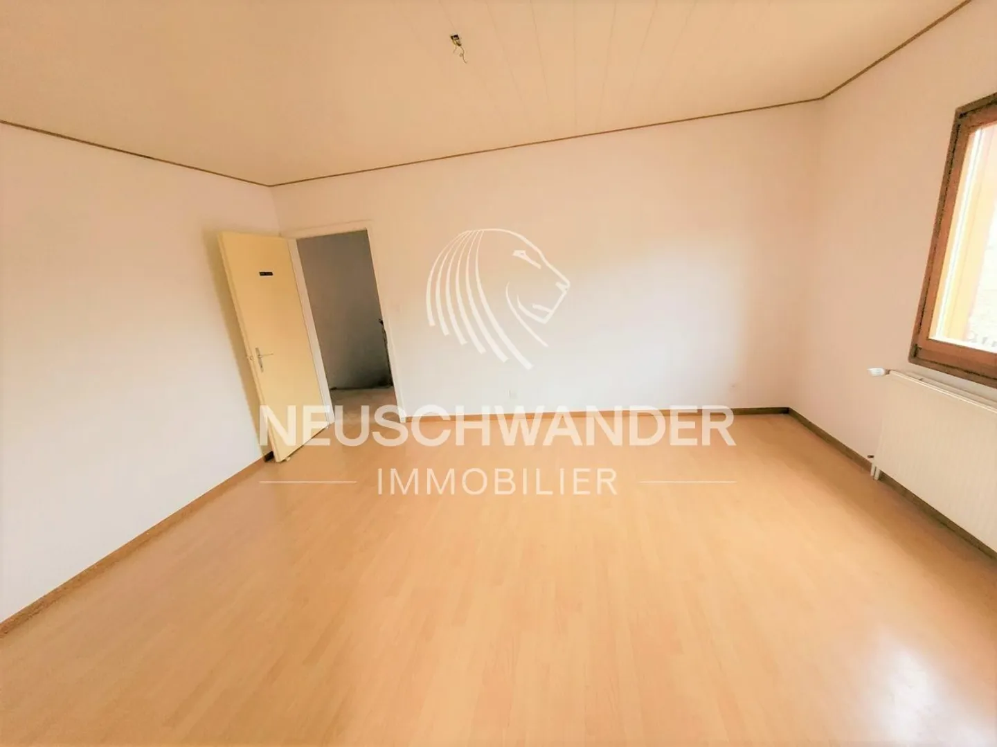 Appartement de 4.5 pièces dans une maison locative de 2 logements - Photo 5 sur 12