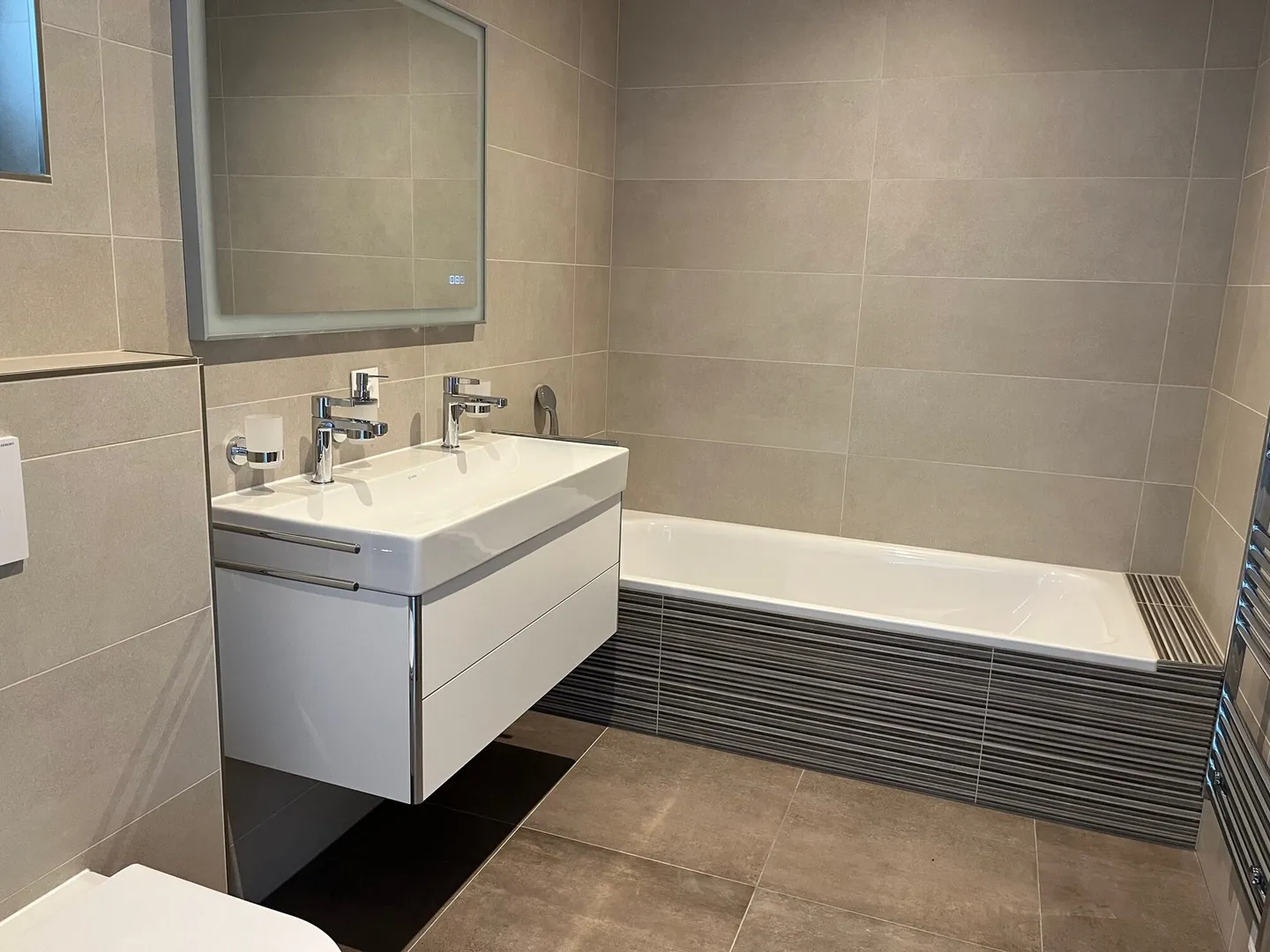 À louer appartement de 4,5 pièces à Porrentruy avec vue imprenable - Photo 3 sur 13