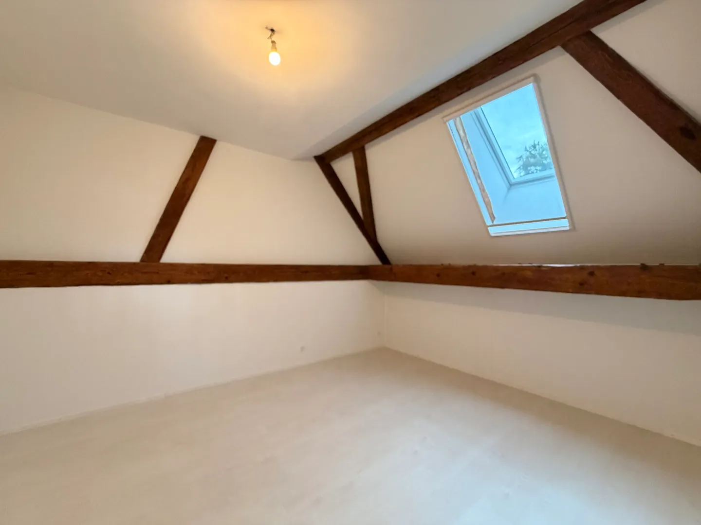 Charmante 4,5-Zimmer-Wohnung zur Miete mit Terrasse in Asuel - Foto 7 von 12