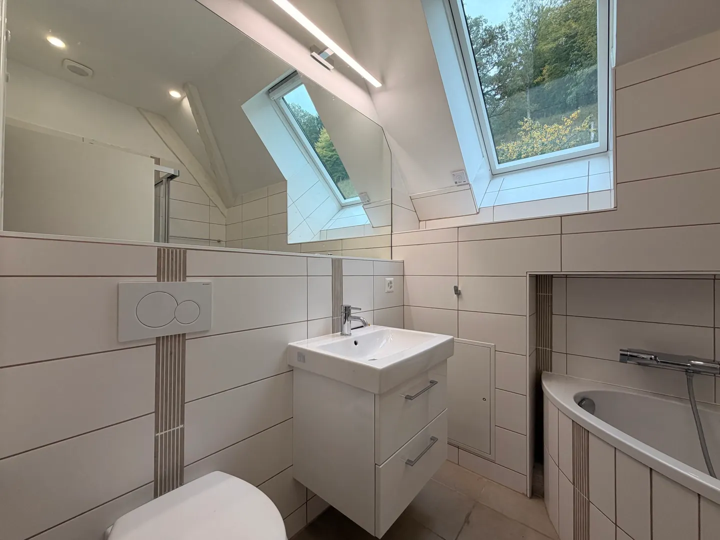 Charmante 4,5-Zimmer-Wohnung zur Miete mit Terrasse in Asuel - Foto 9 von 12