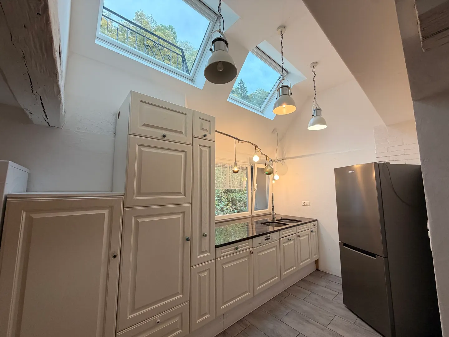Zu vermieten charmante 3,5-Zimmer-Wohnung mit Terrasse in Asuel - Foto 4 von 13