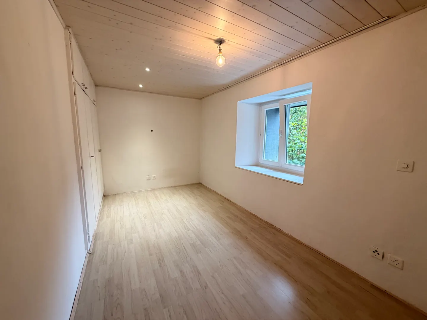 Zu vermieten charmante 3,5-Zimmer-Wohnung mit Terrasse in Asuel - Foto 8 von 13