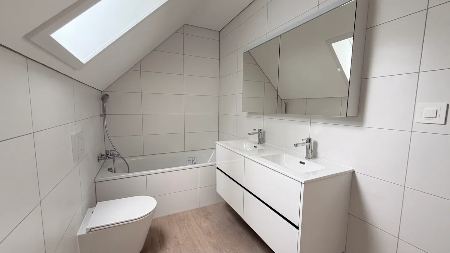 Charmant Appartement Duplex à Delémont - Photo 8 sur 13