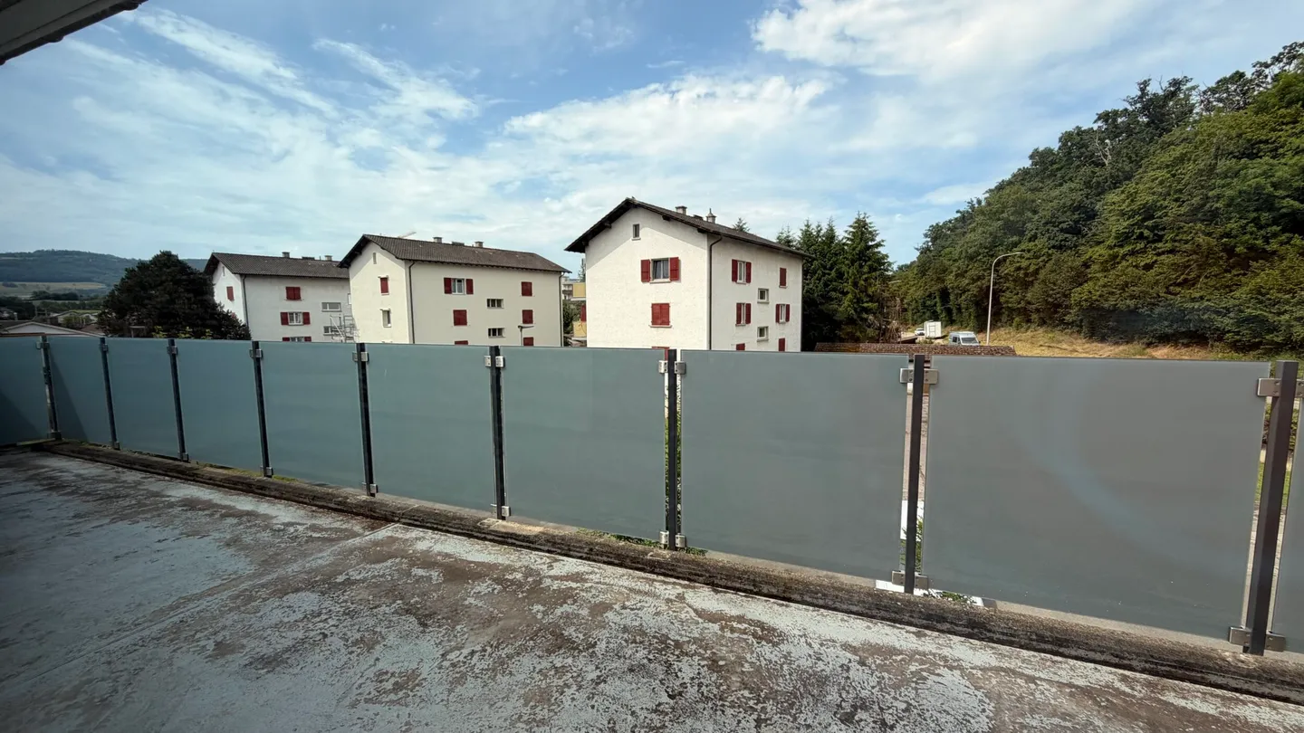 Spazioso appartamento di 4,5 locali al 2° piano nel cuore di Alle - Foto 4 di 12