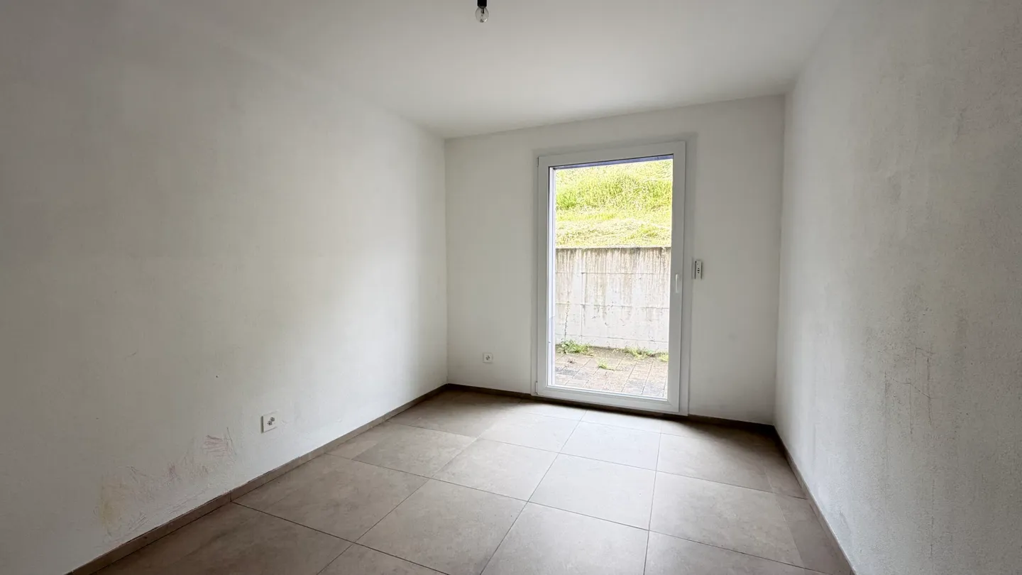 4,5-Zimmer-Wohnung im Erdgeschoss zu vermieten in Courfaivre - Foto 6 von 9