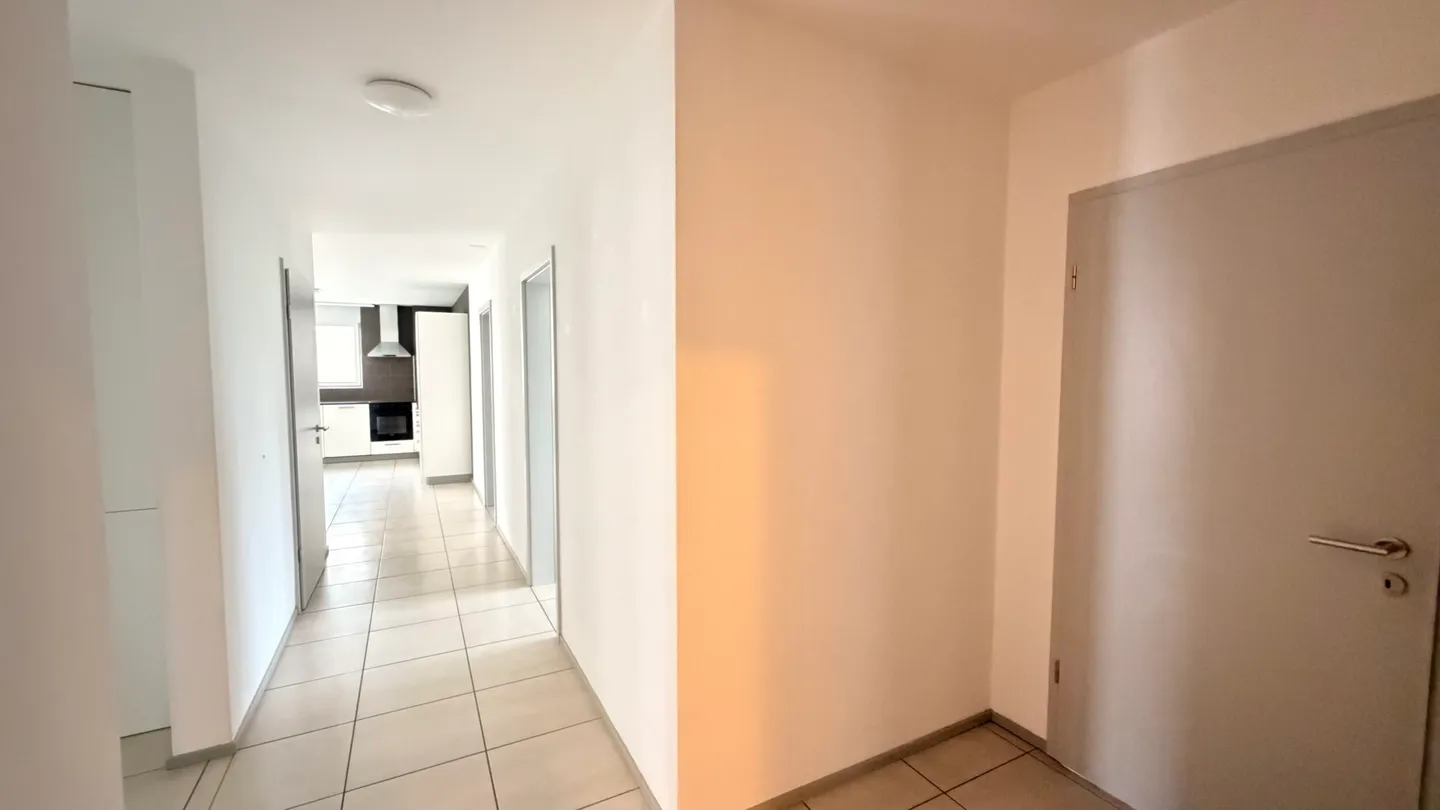 For rent in Courrendlin 4.5-room apartment on the 1st floor - Photo 9 of 11