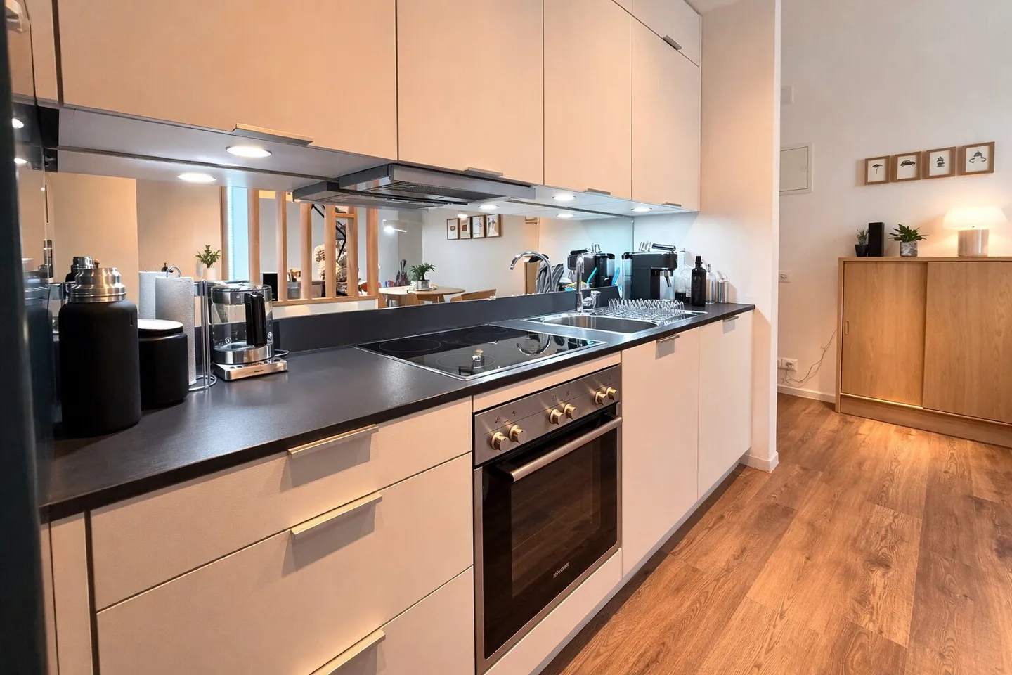 Zu vermieten schöne möblierte und renovierte 2-Zimmer-Wohnung in Porrentruy - Foto 1 von 10