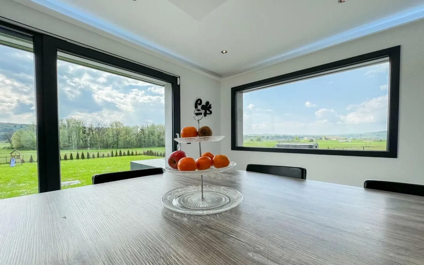 Elegant 8-room villa for sale in Isle sur le Doubs - Photo 7 of 13