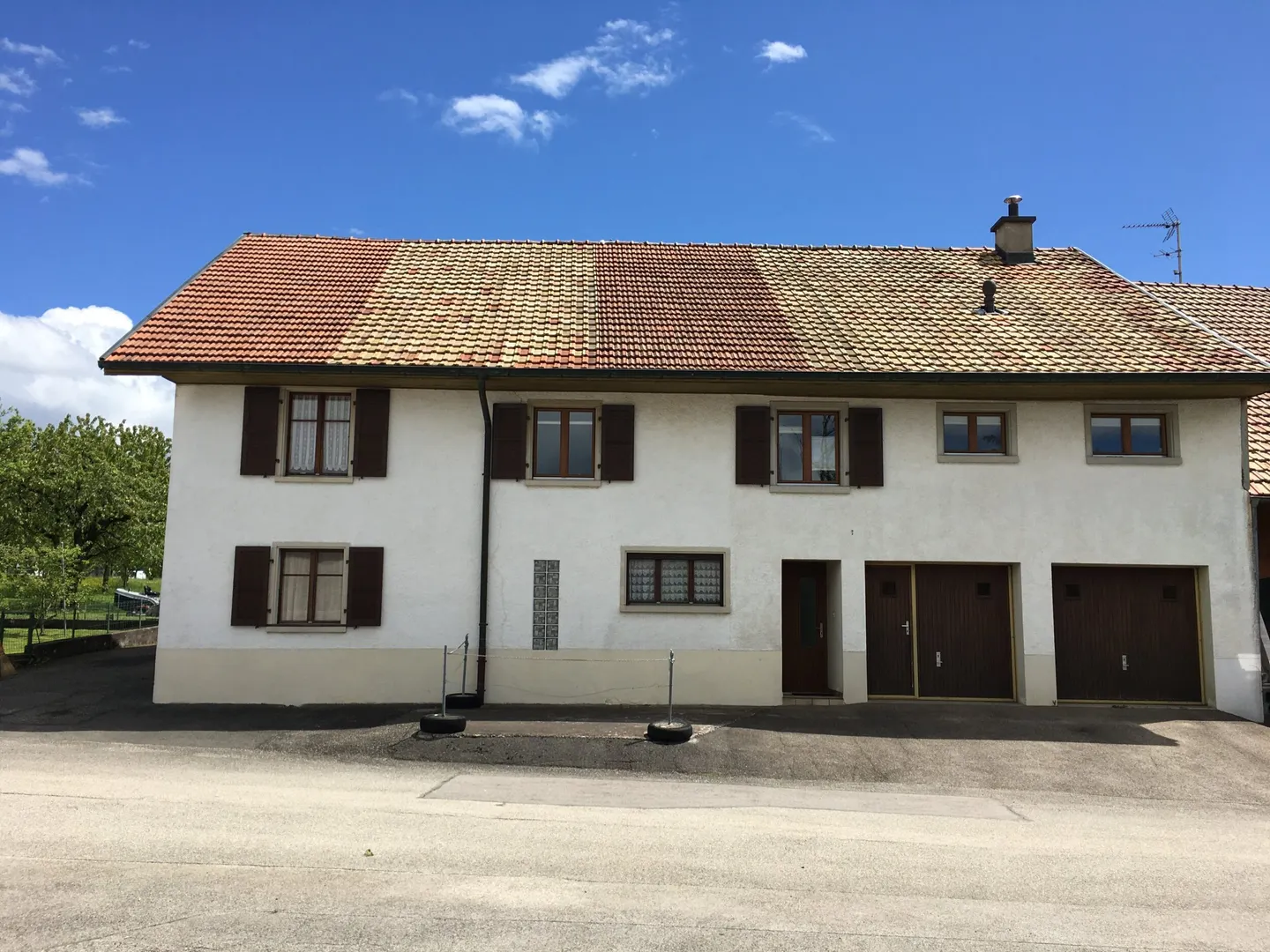 Haus mit zwei Wohnungen zu verkaufen in Bure - Foto 1 von 13