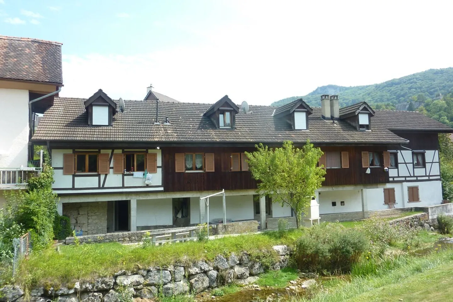 Yielding Building - Photo 1 of 1