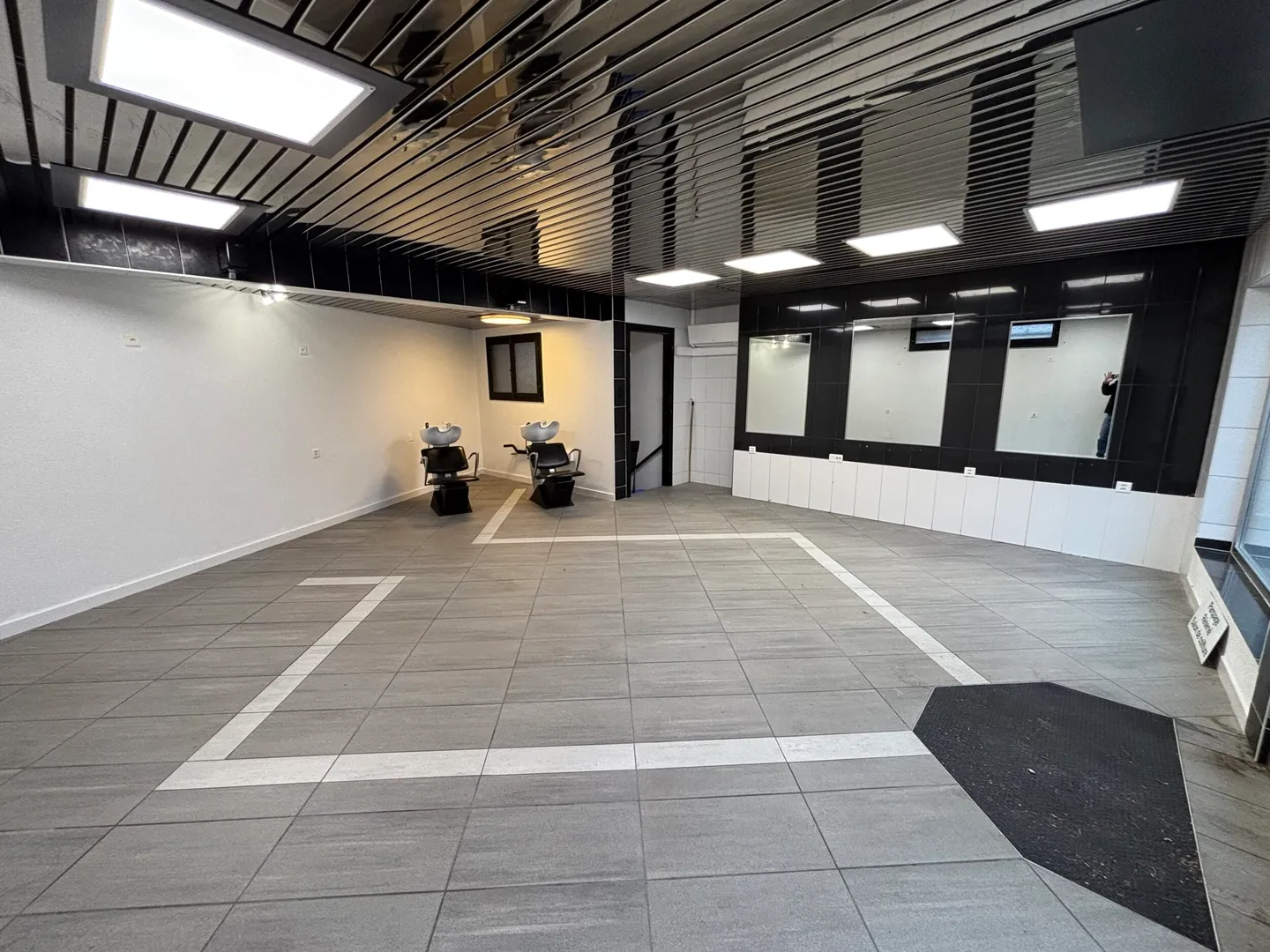 Spazio commerciale - Foto 2 di 8