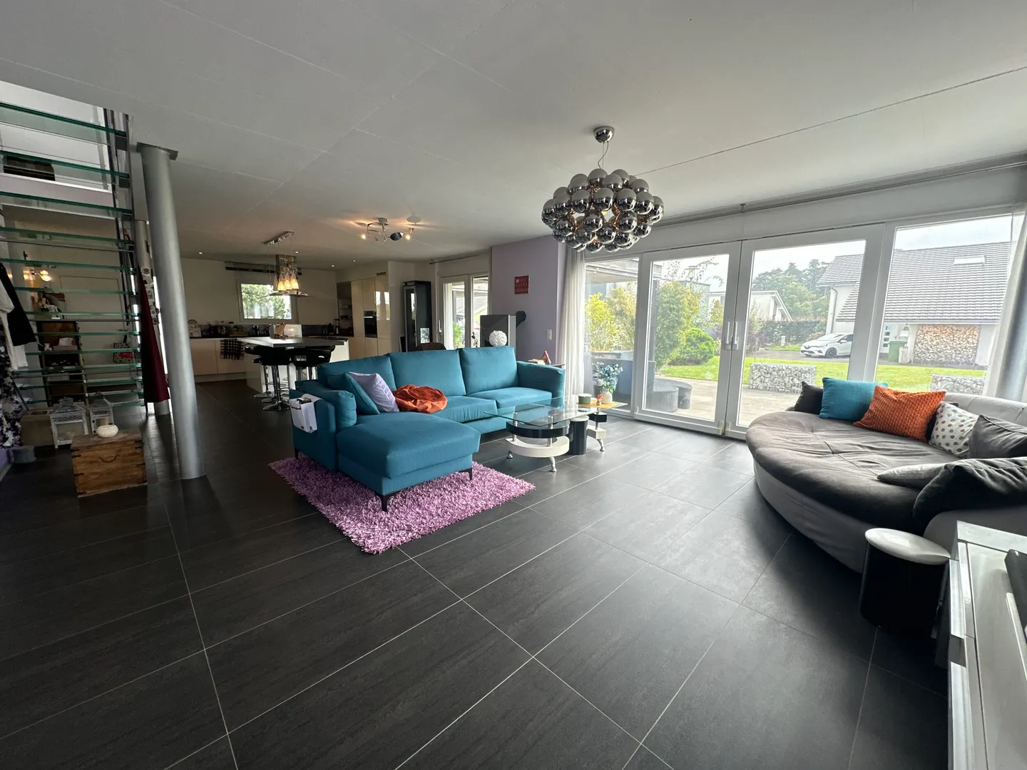 Villa moderne 5.5 pièces située dans une rue en impasse à Courtedoux - Photo 4 sur 11