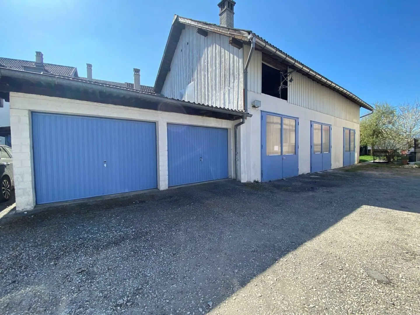 Gemischt genutztes Gebäude - Foto 1 von 8