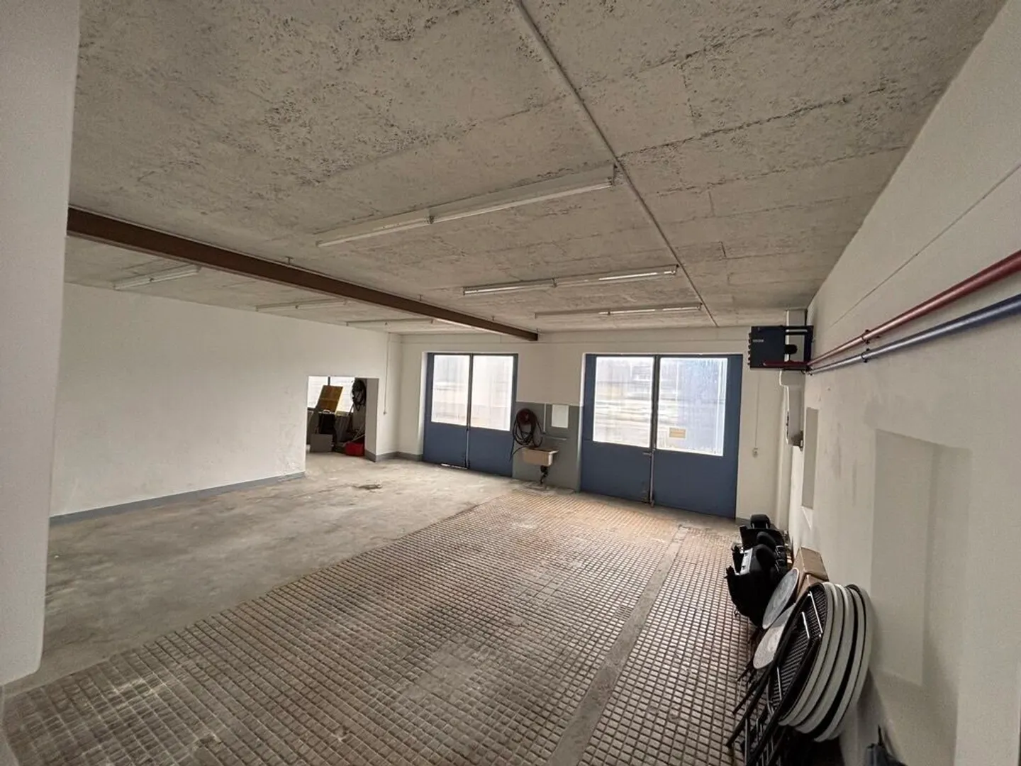 Gemischt genutztes Gebäude - Foto 2 von 8