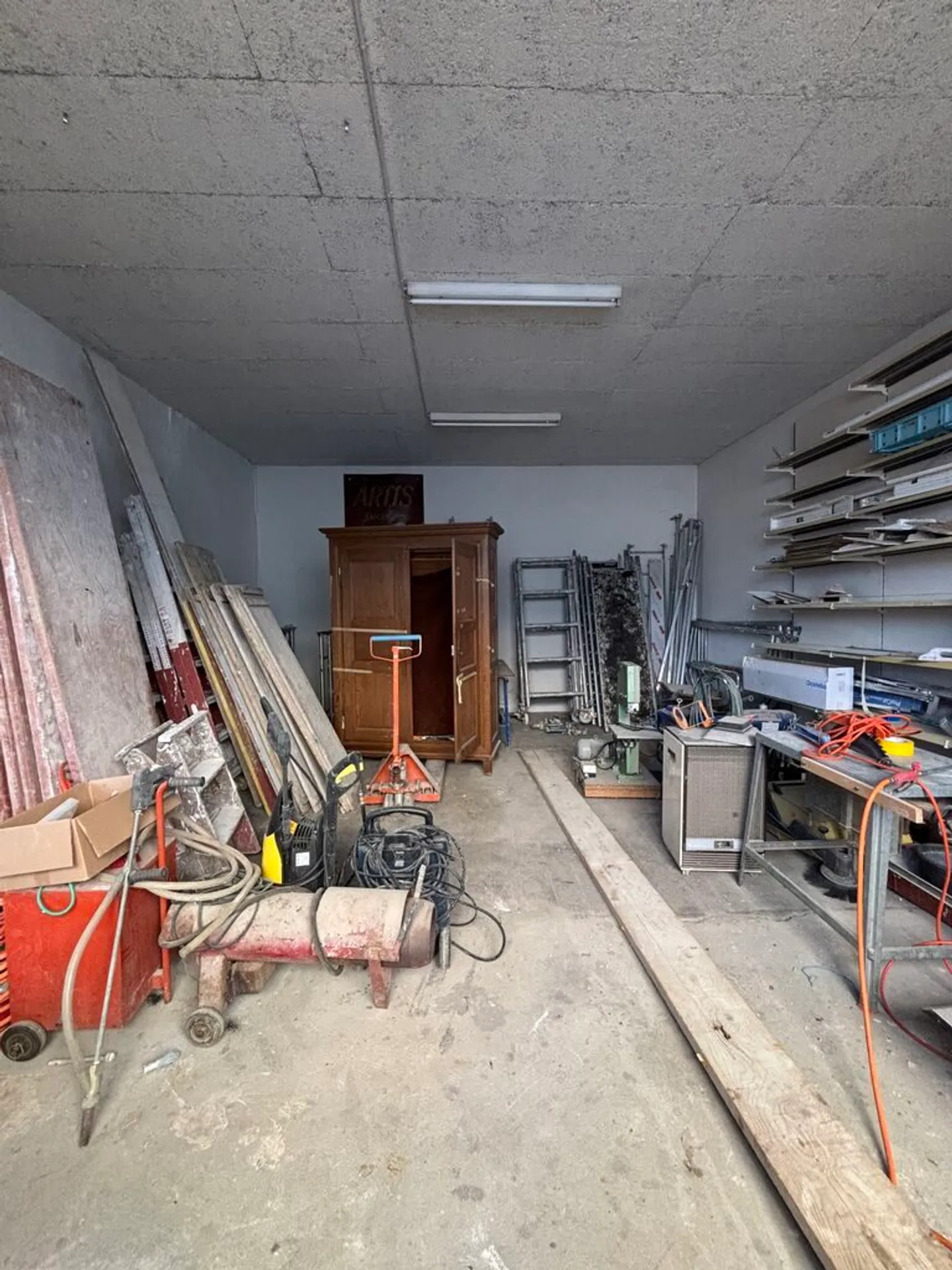 Gemischt genutztes Gebäude - Foto 6 von 8