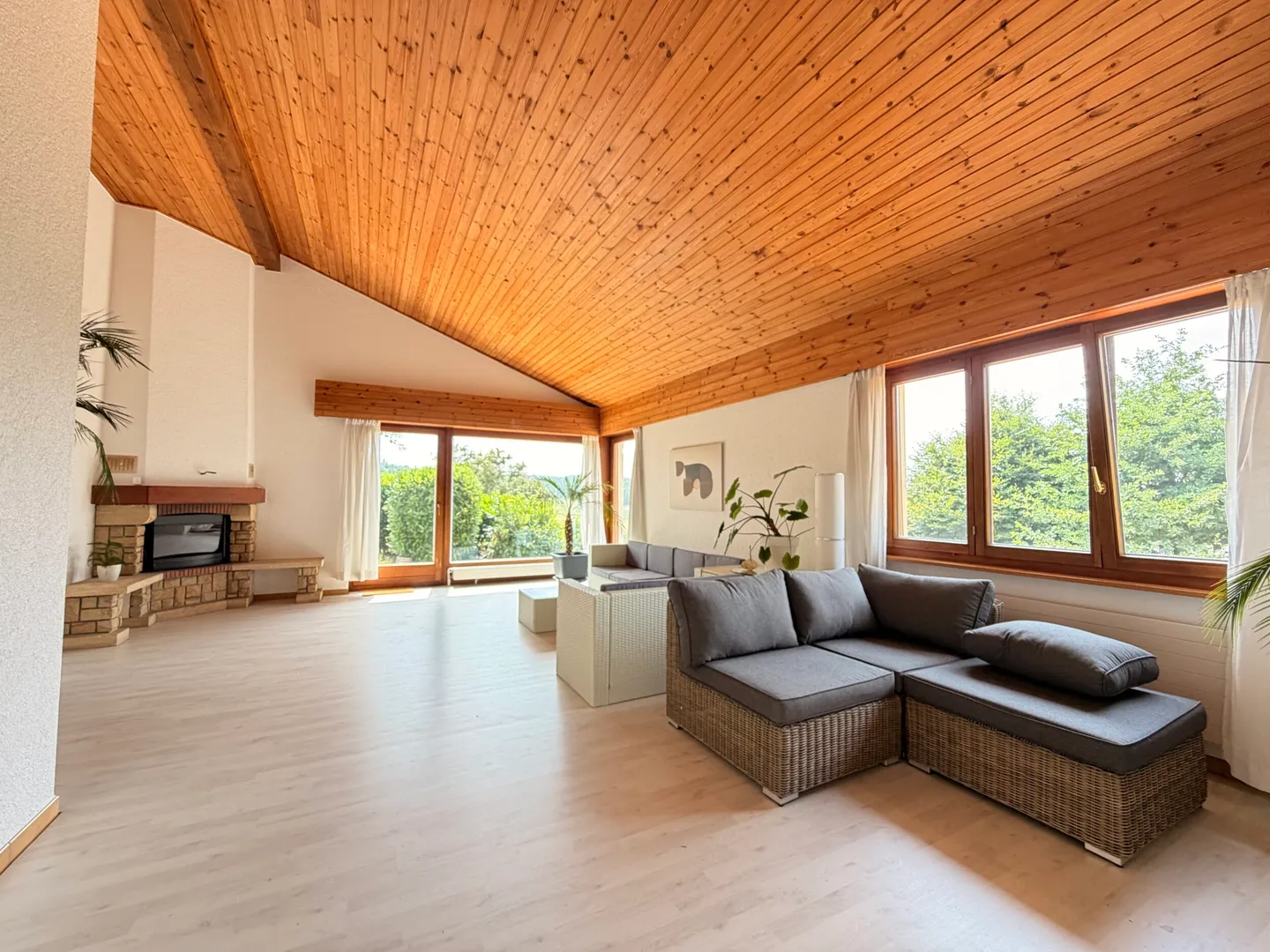 6.5 room house for sale in a sought-after area of Boncourt - Photo 4 of 13
