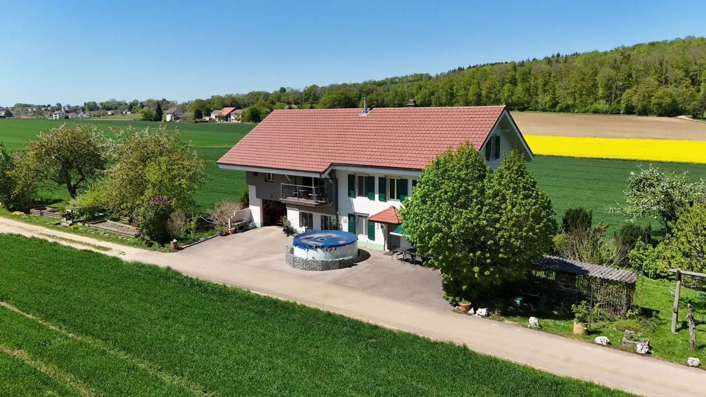 For sale magnificent Jurassian building with 8 rooms in Damvant - Photo 4 of 13