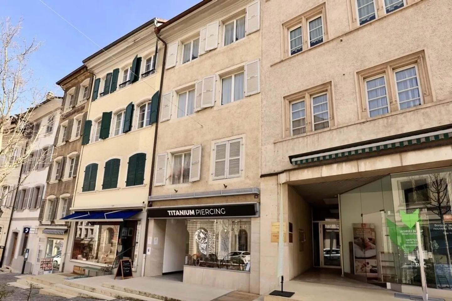 Edificio redditizio - Foto 1 di 13