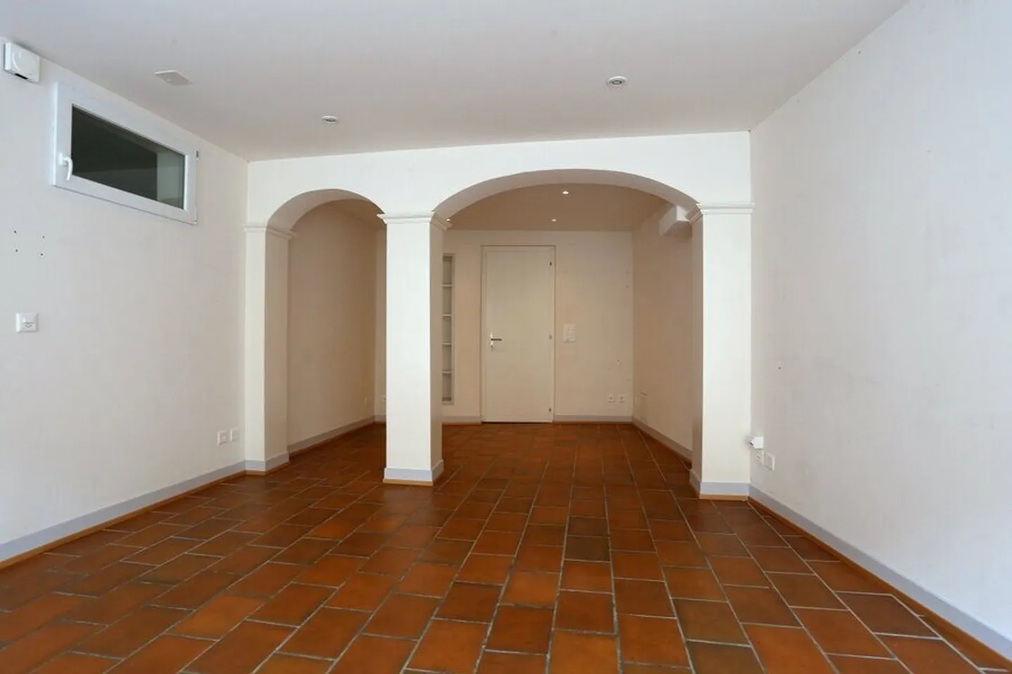Gebäude mit 3 Wohnungen, 1 Studio und 1 Büro zu verkaufen in Porrentruy - Foto 3 von 13