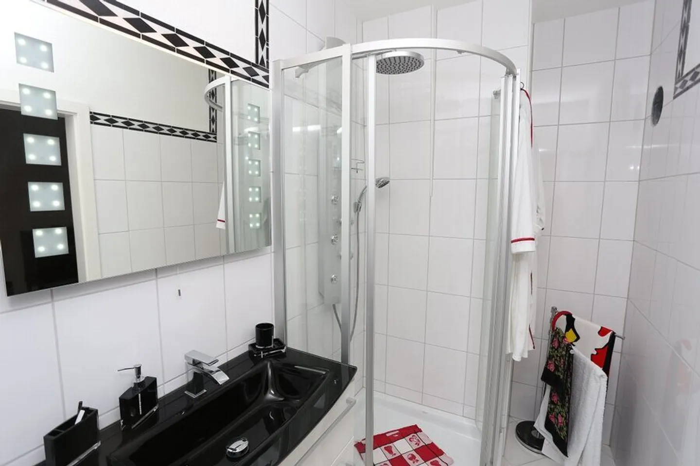 Gebäude mit 3 Wohnungen, 1 Studio und 1 Büro zu verkaufen in Porrentruy - Foto 13 von 13