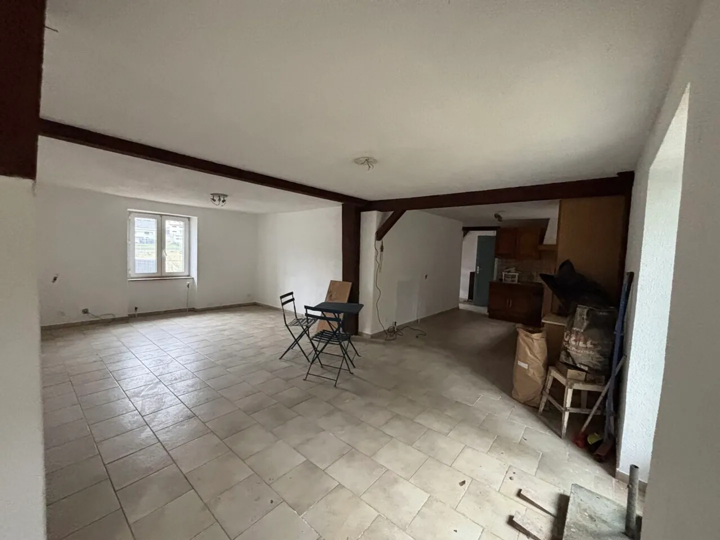 À vendre maison à rénover de 4.5 pièces à Courchavon - Photo 2 sur 13