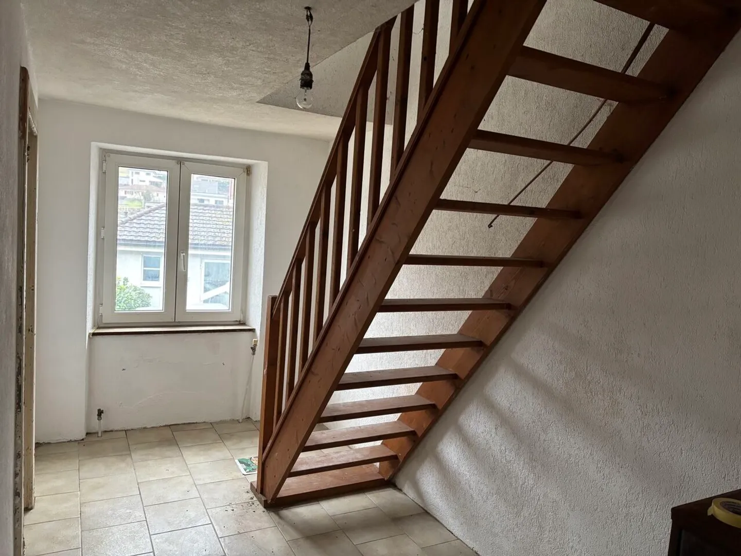 À vendre maison à rénover de 4.5 pièces à Courchavon - Photo 9 sur 13