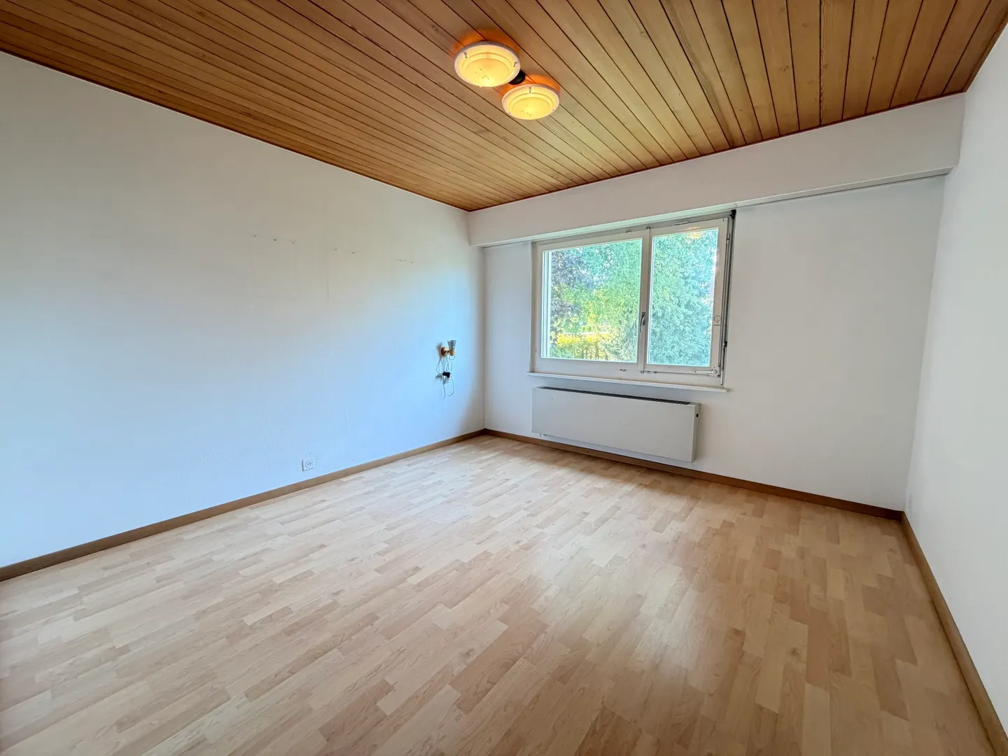 A large 8.5-room property for sale in Courtedoux - Photo 9 of 13