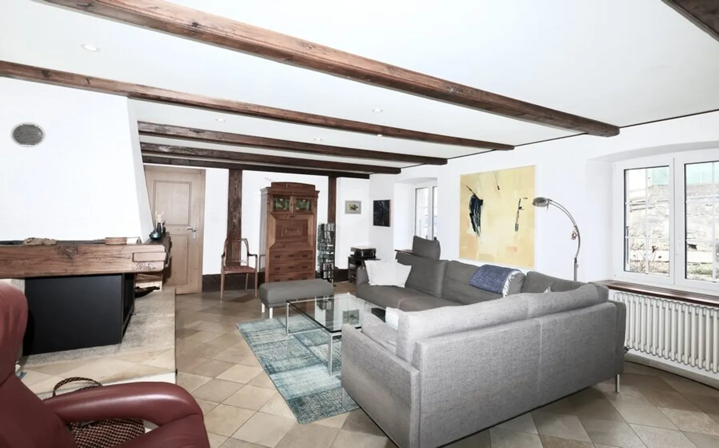 Superbe ferme rénovée de 7 pièces à Courtedoux - Photo 5 sur 13