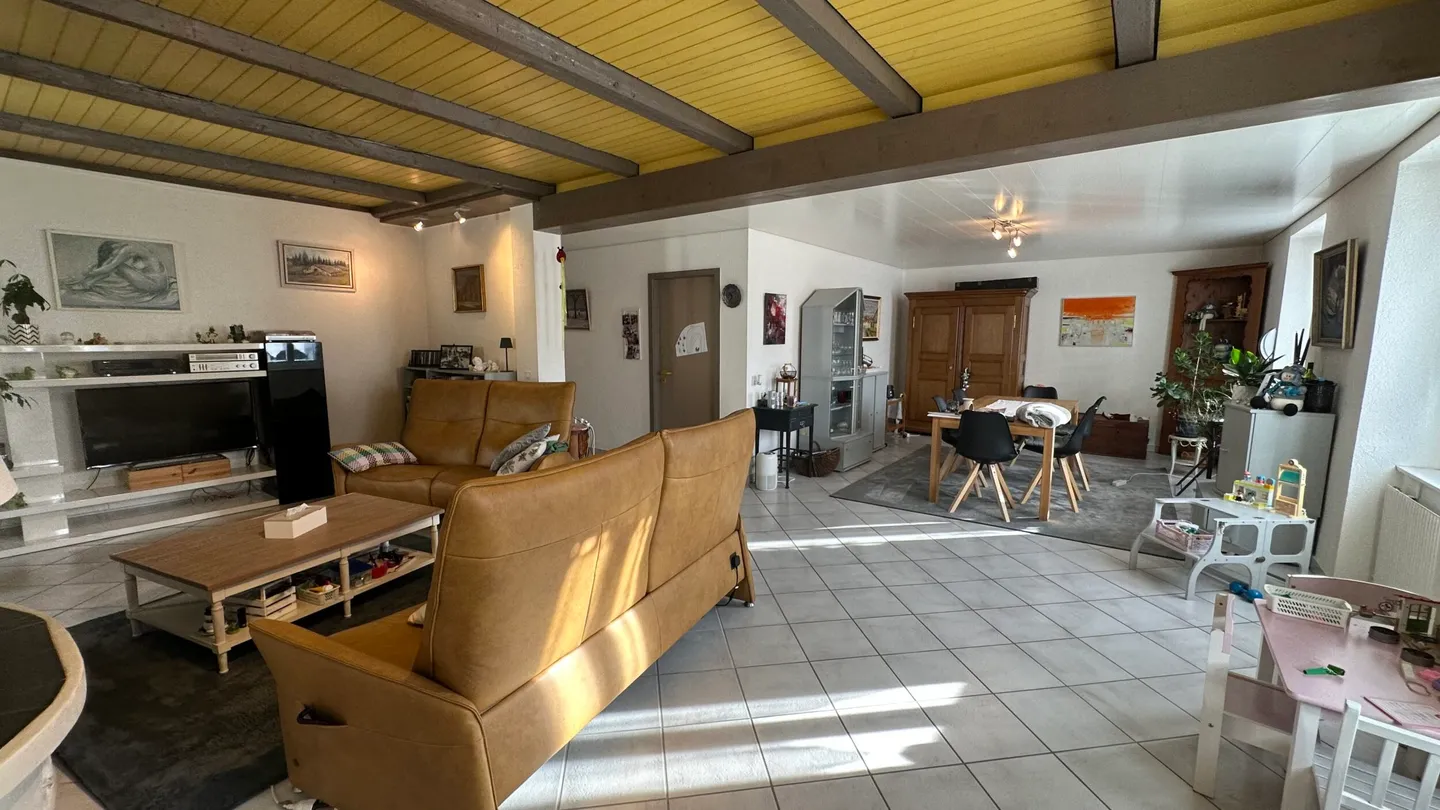 House for sale with 3 apartments and large land in Courgenay - Photo 5 of 13