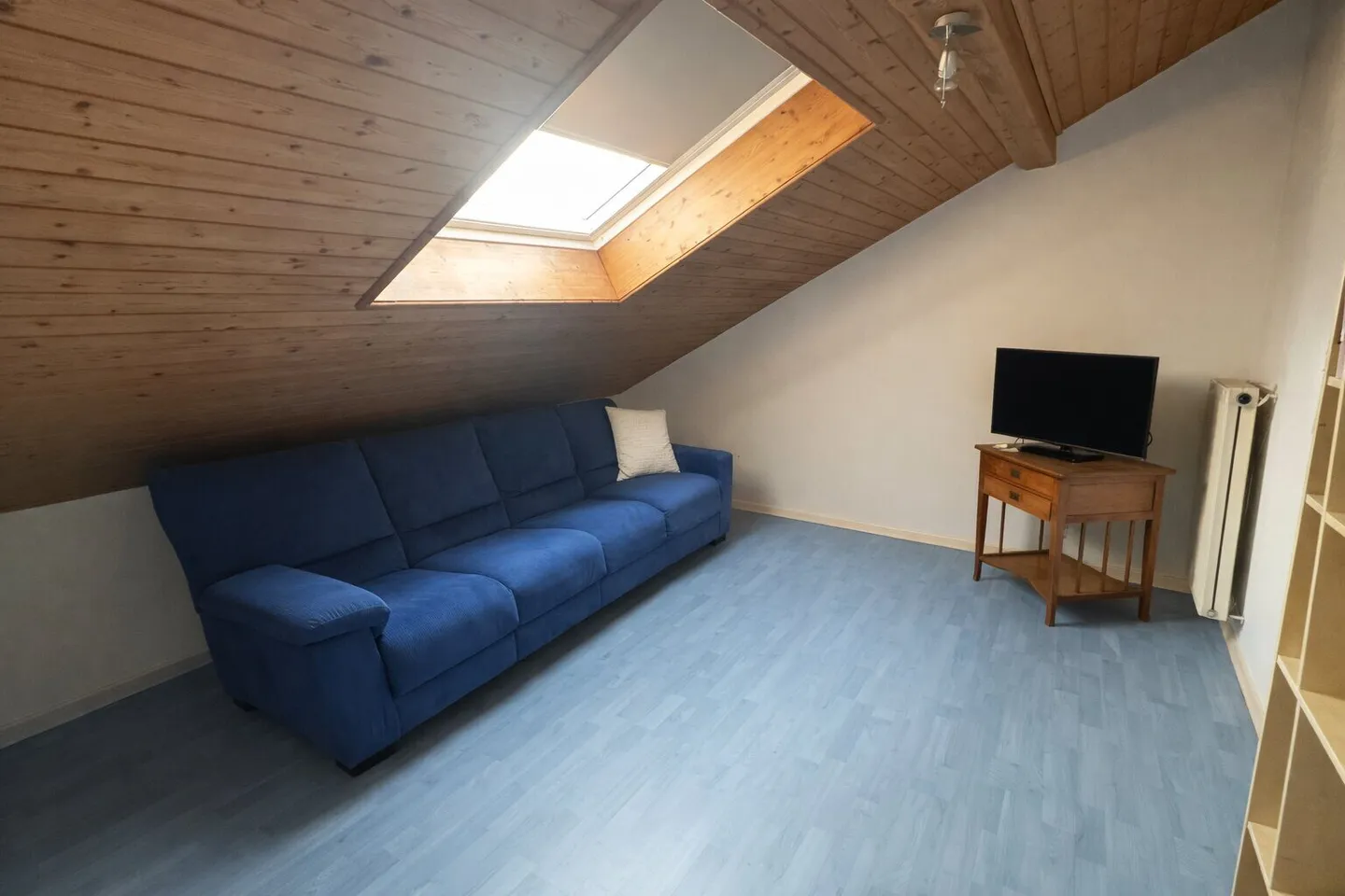 House for sale with 3 apartments and large land in Courgenay - Photo 9 of 13