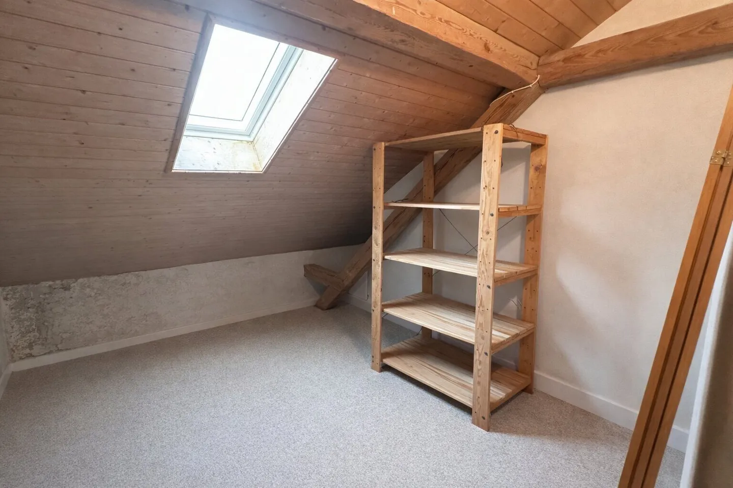 House for sale with 3 apartments and large land in Courgenay - Photo 10 of 13