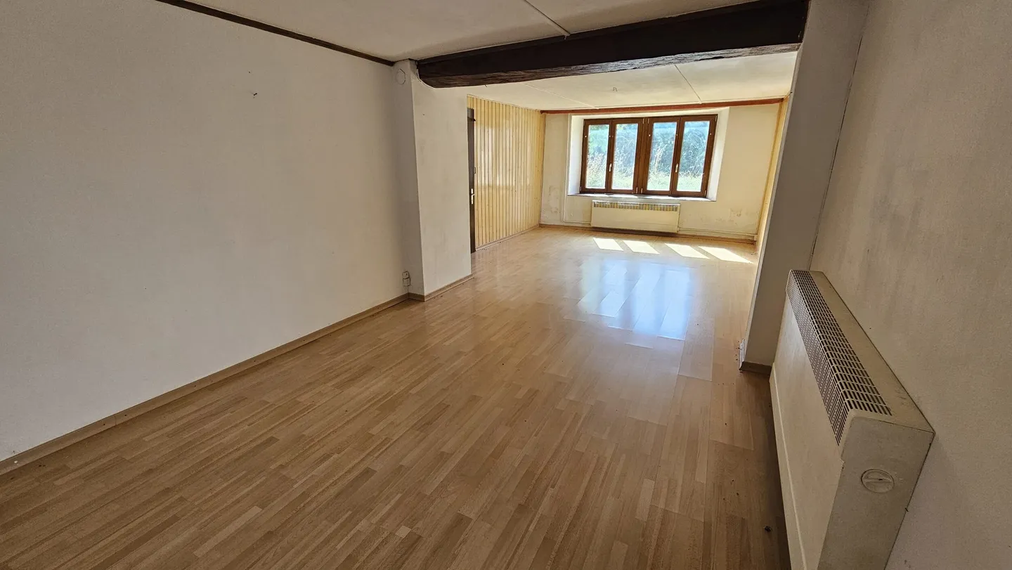 Zu verkaufen charmantes kleines Haus mit 5,5 Zimmern zur Renovierung in Bonfol - Foto 11 von 13