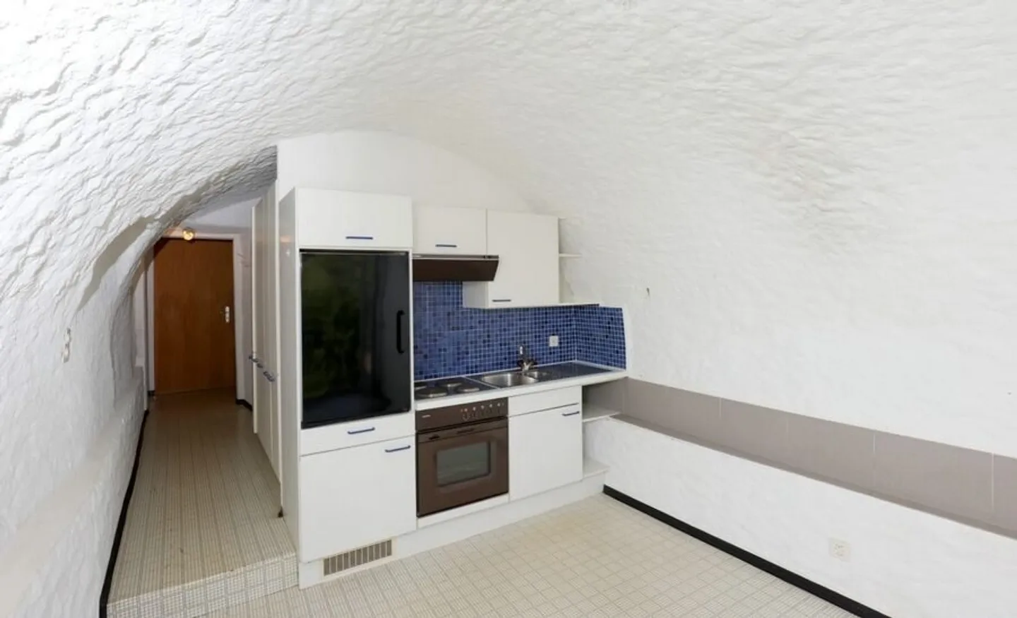 Edificio redditizio - Foto 10 di 13