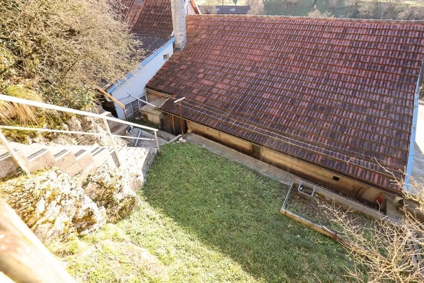 For sale family house of 5.5 rooms to renovate in Fregiécourt - Photo 12 of 13