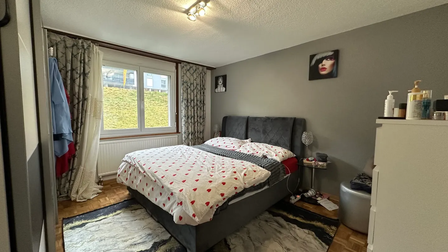 For sale semi-detached house with 6 rooms in Moutier - Photo 6 of 13