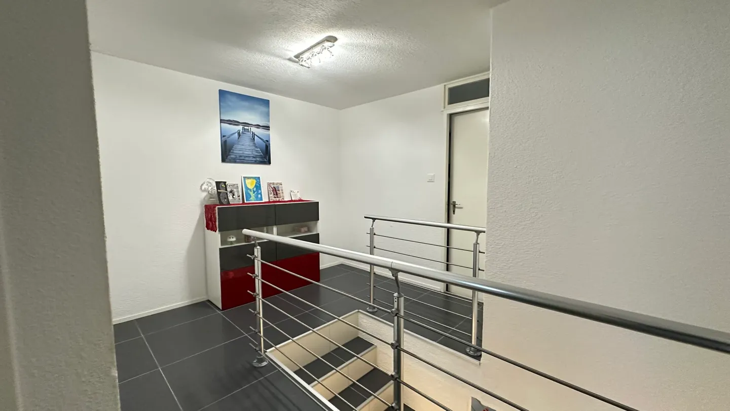 For sale semi-detached house with 6 rooms in Moutier - Photo 7 of 13